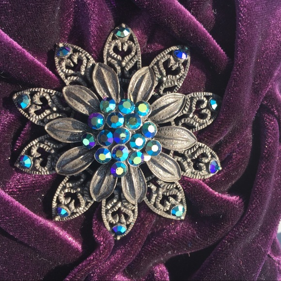 Elka Small Purple Hand Bag - Picture 4 of 7